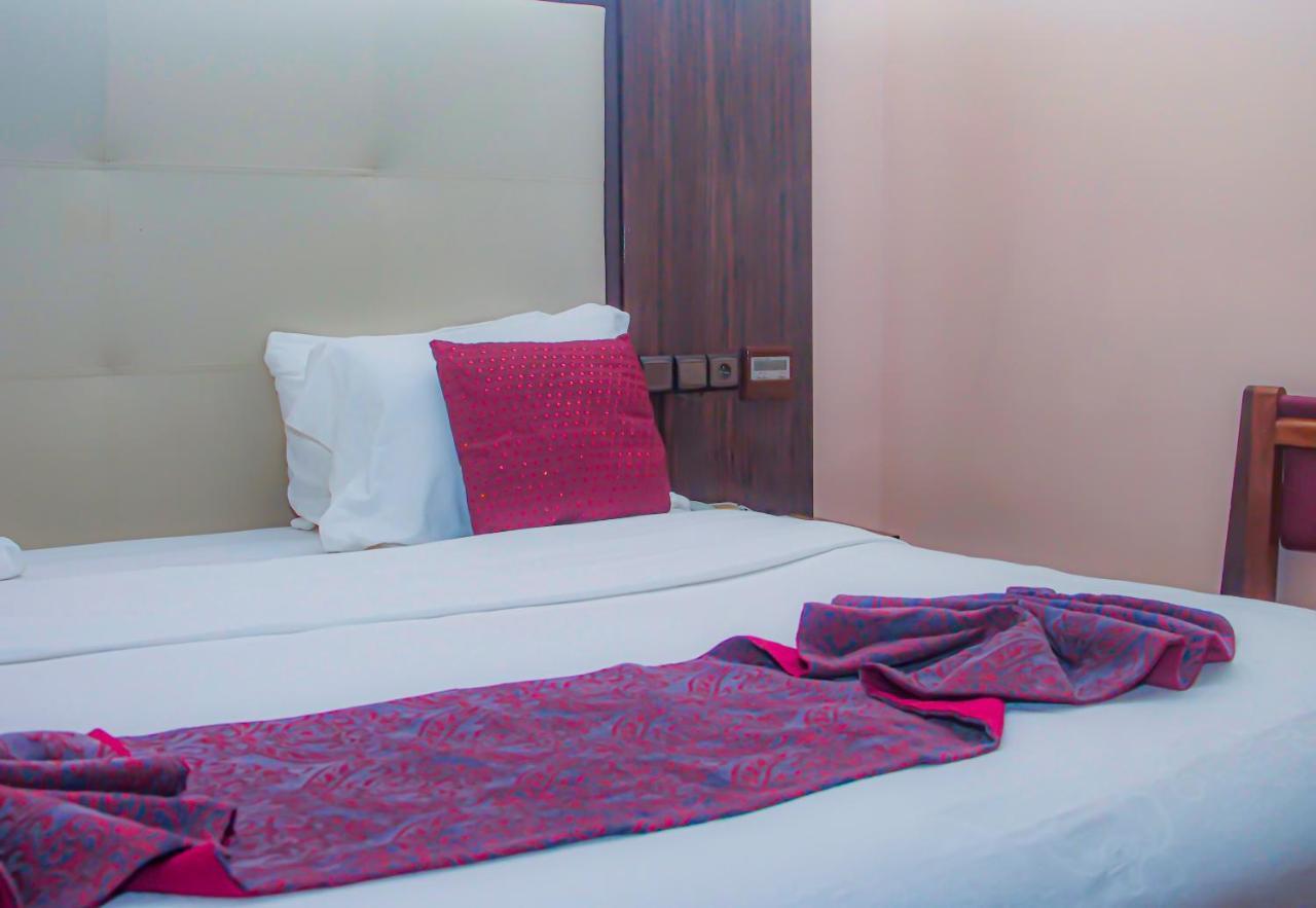 Hotel Fleur De Lys Almadies 다카르 외부 사진
